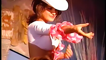 Bionda Sedotta Da Un Cowboy Brutale In Sesso Hardcore