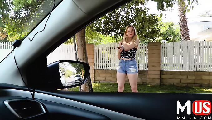 Amber Moore'S Passionate Encounter With A Mysterious Stranger In A Car