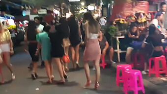 ส่วนที่ 1: Walking Street Pattaya Thailand: รวมชุดซีทรู