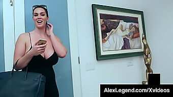 Η Πληθωρική Μελαχρινή Alison Tyler Βιώνει Μια Έντονη Στοματική Συνάντηση Με Ένα Μεγάλο Πέος.