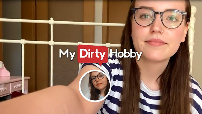 Leni_lizz Se Entrega Al Placer En Solitario, Mostrando Su Belleza Natural - Mydirtyhobby