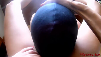 Vivi Il Piacere Supremo Di Essere Dominata Da Una Padrona Leccatrice Di Femdom In Questo Video Pov!