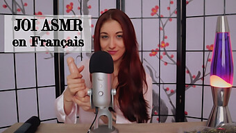 Trish Collins' English-Subtitled Asmr Drkanje Off Video Prikazuje Vročo Rdečelasko Amatersko Najstnico