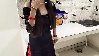 Hindi-Speaking Amateur Gets Creampied In Indian Kitchen