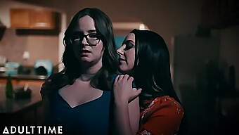 Jay Taylor Și Angela White Într-O Întâlnire Lesbiană Pasională